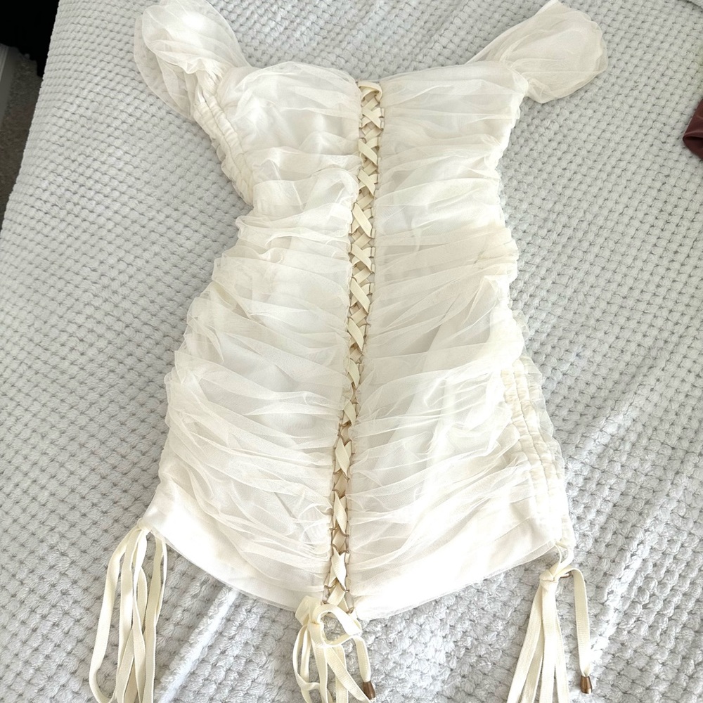 White dress fashion nova
